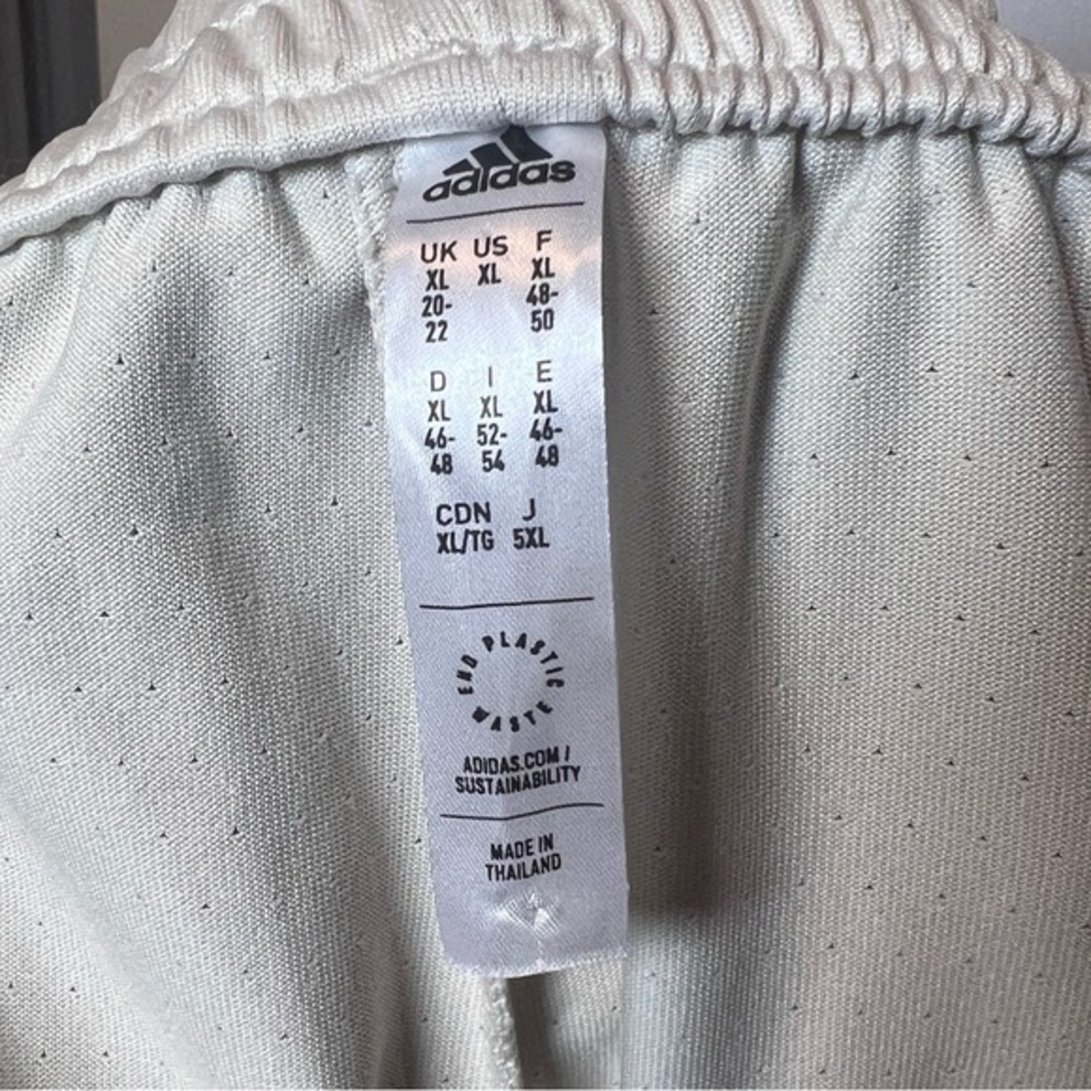 adidas Select Women XLBeige Loose Fit Gym Training Drawstring Basketball Shorts - Picture 4 of 5